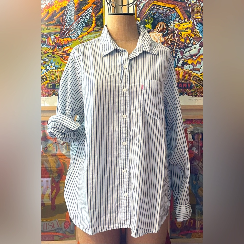 Levi’s blue & white striped shirt size XL